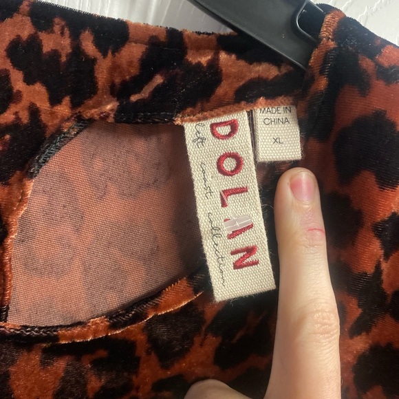 Dolan Left Coast Collection Anthropologie Charley Velvet Leopard Top Size XL - Picture 4 of 6